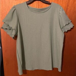Green Scallop Sleeve Top
